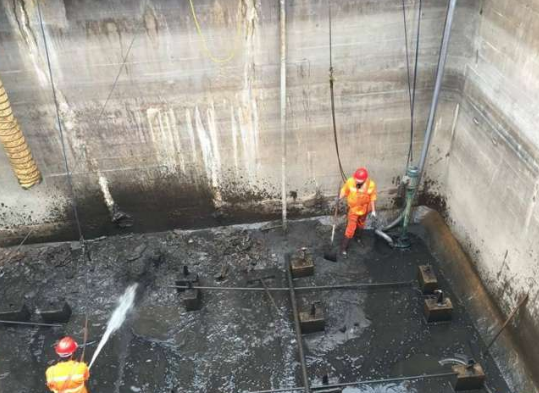 污水沉淀池要如何清理？